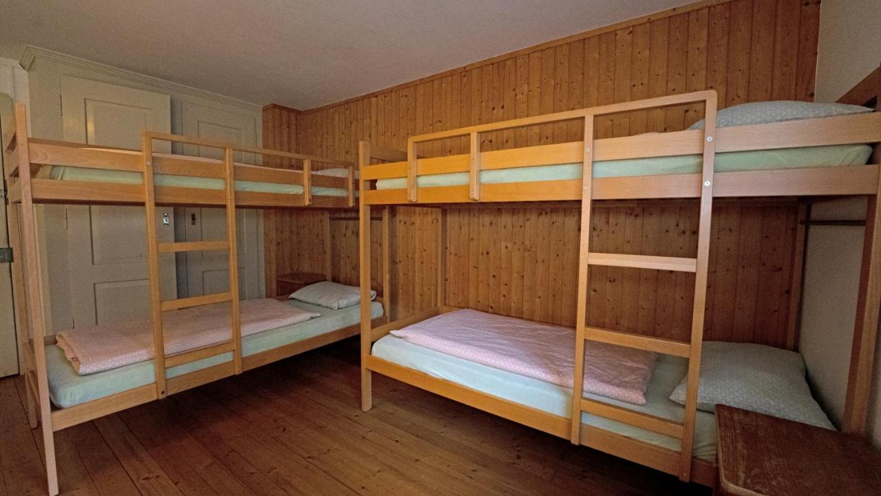 Leissigen Youth Hostel Экстерьер фото