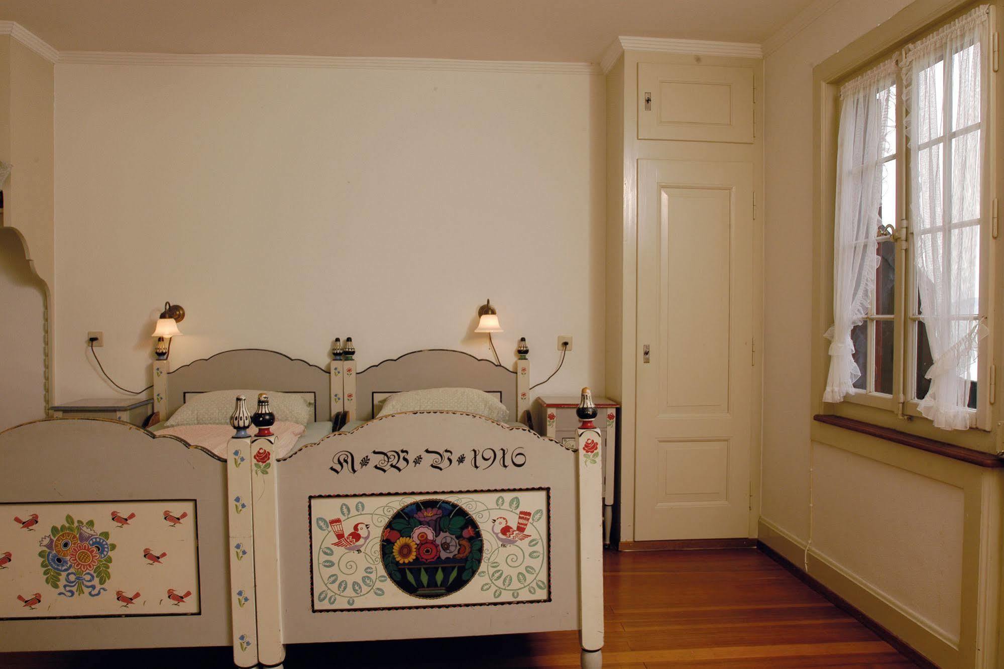Leissigen Youth Hostel Экстерьер фото